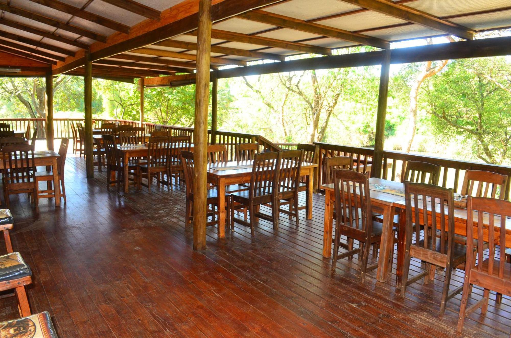 Hippo Water Front Lodge Mbombela Buitenkant foto