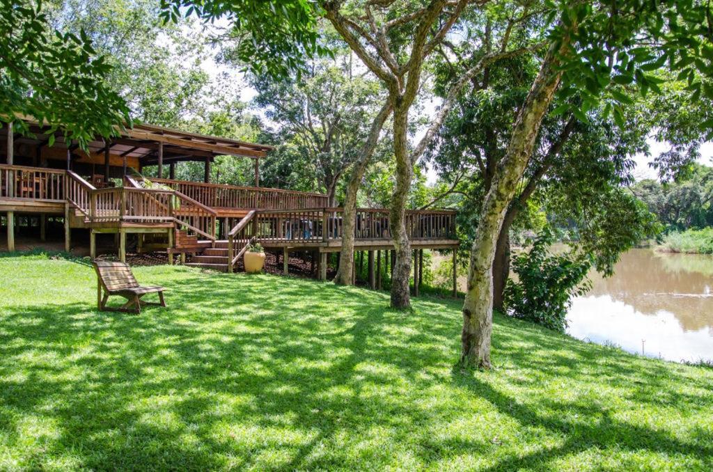 Hippo Water Front Lodge Mbombela Buitenkant foto