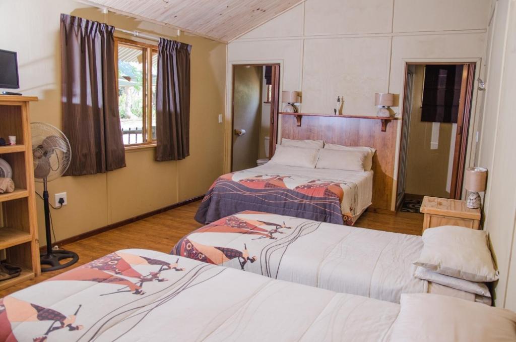 Hippo Water Front Lodge Mbombela Buitenkant foto